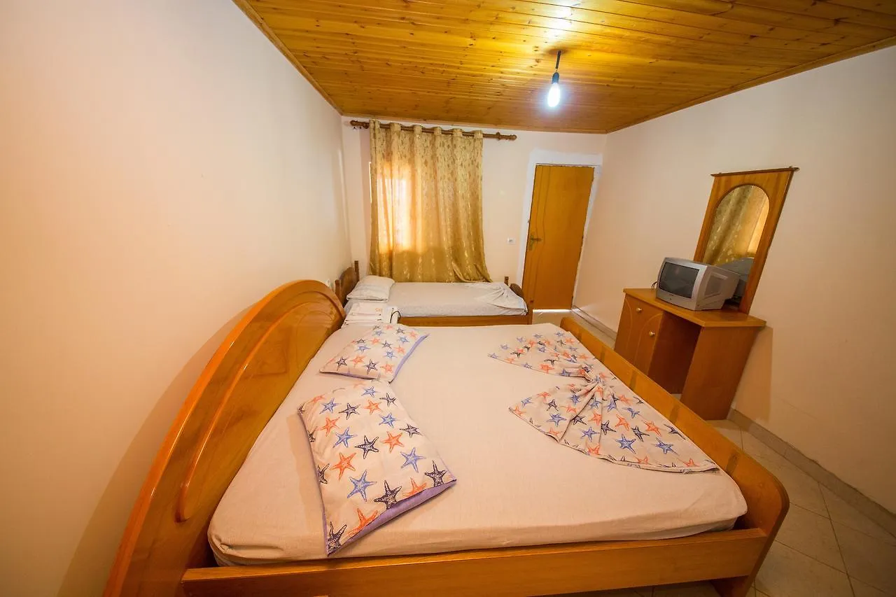 Isi Rooms Vlore 3*,  Albania